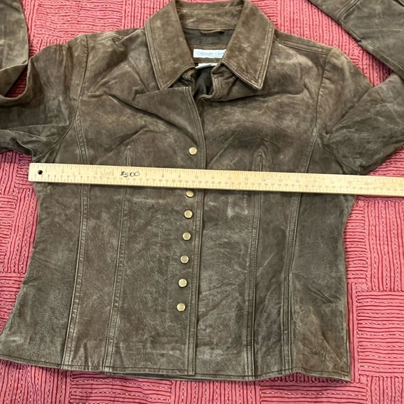 Coldwater Creek Brown suede Leather Jacket with Classic fitted design and snaps - Picture 7 of 16